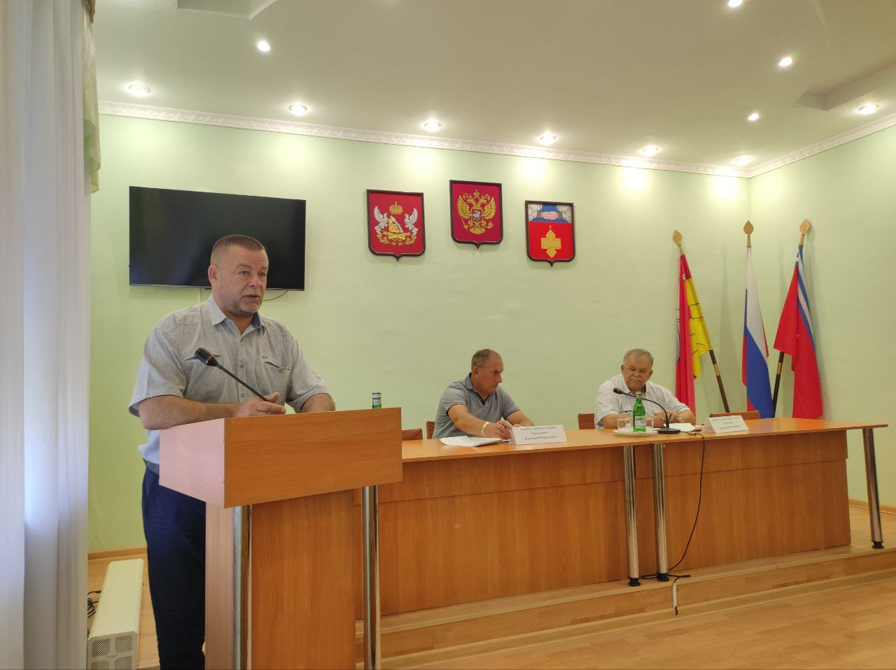 В районе введен режим ЧС.