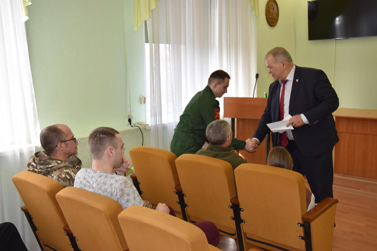 В Кантемировке состоялся разговор о вкладе в дело защиты Отечества.