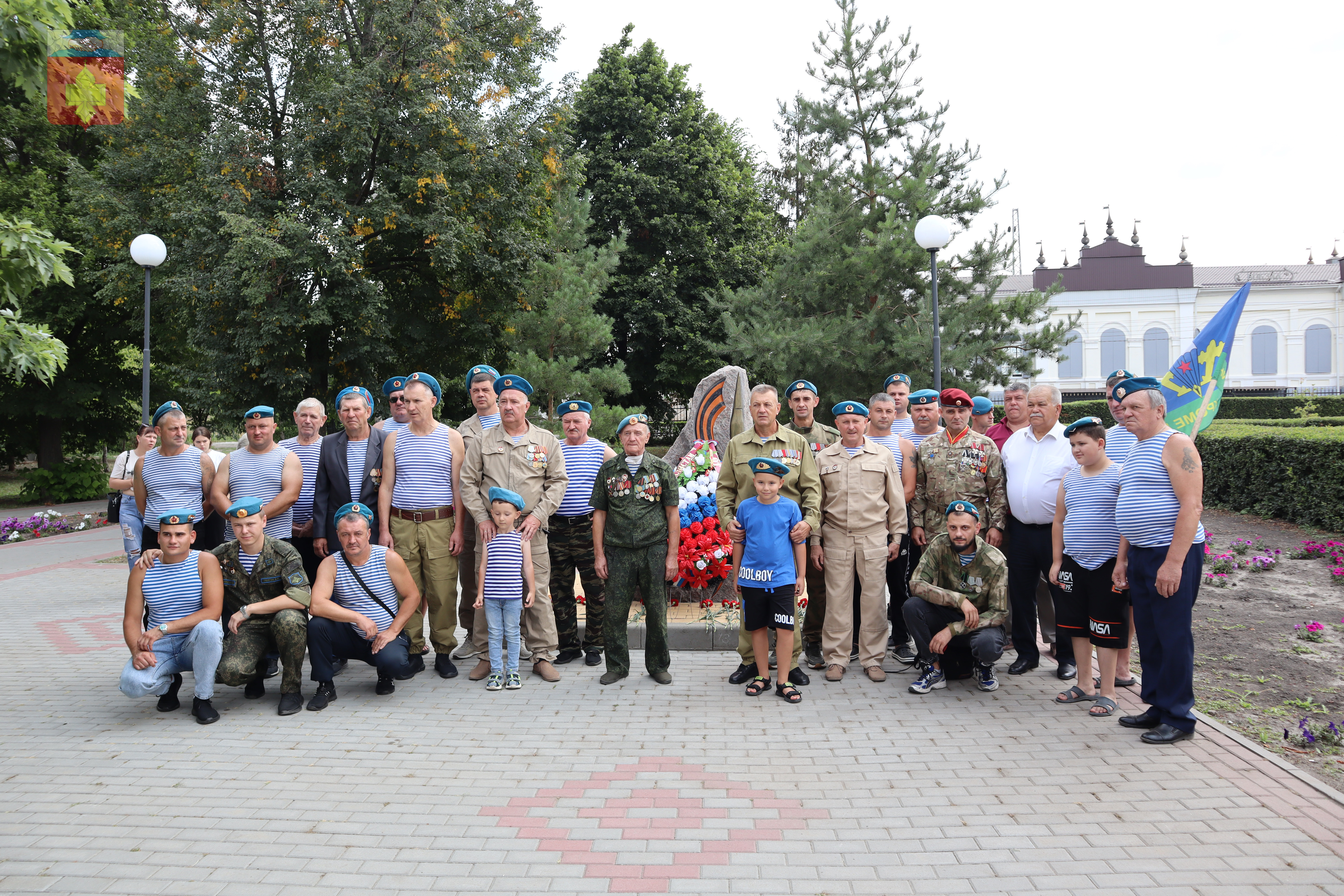 В Кантемировке отметили День воздушно-десантных войск.