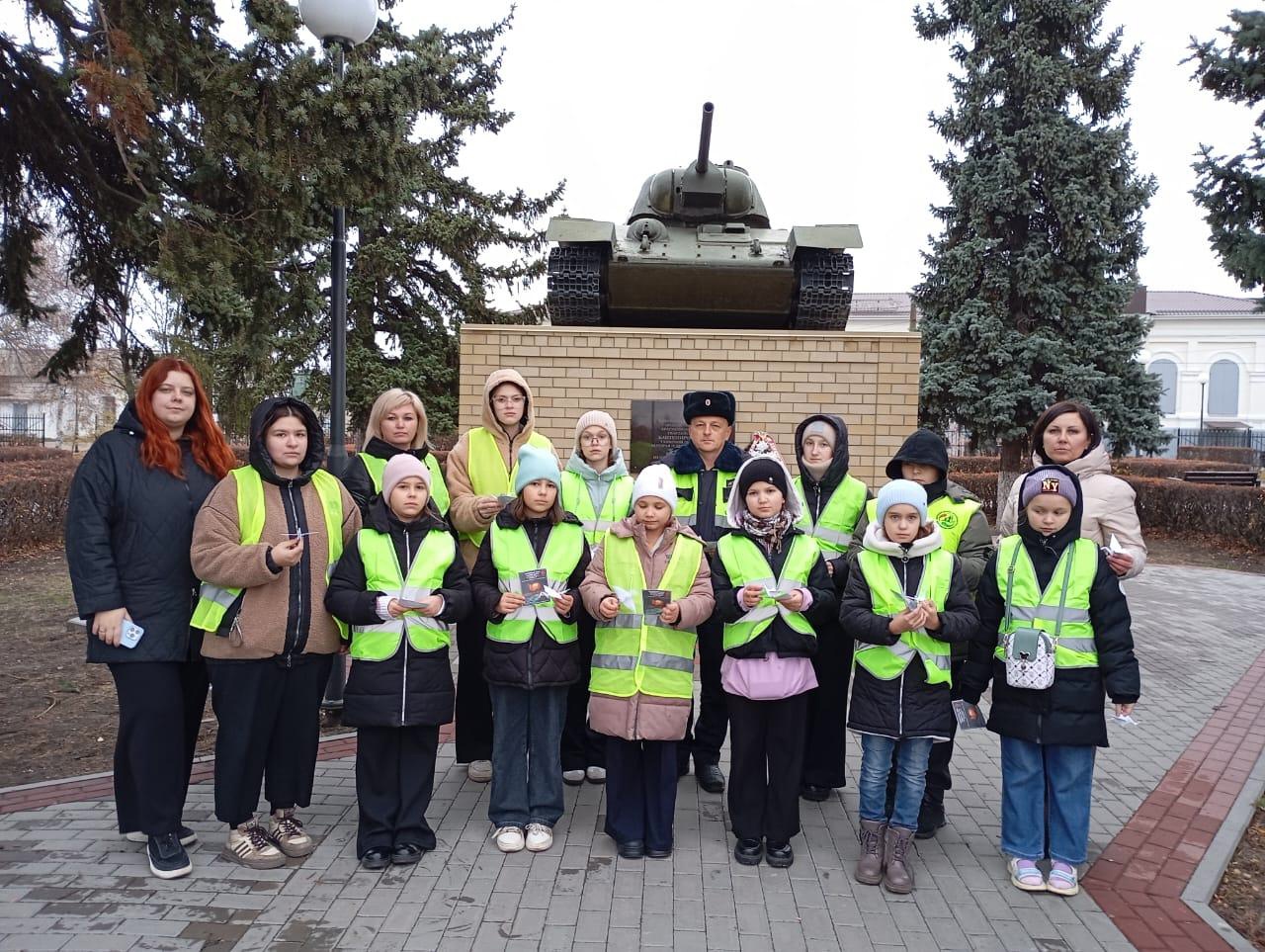 Юидовцы провели акцию в память о жертвах ДТП.