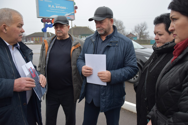 В привокзальном сквере создадут аллею памяти. В привокзальном сквере создадут аллею памяти.